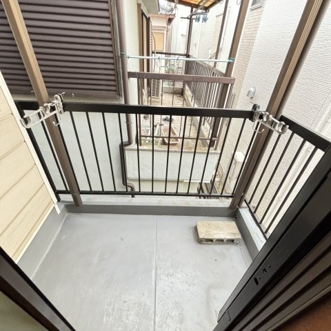国松町戸建て車庫付のバルコニー