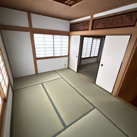 国松町戸建て車庫付の収納