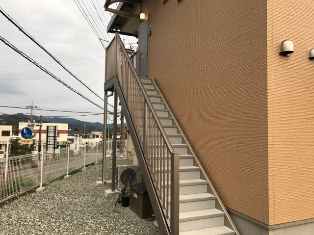 パレス8のエントランス|現状優先となります