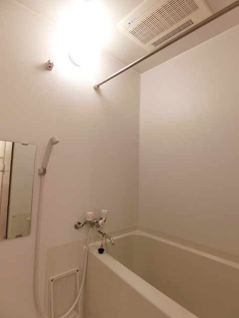 ハーミット高幡の浴室