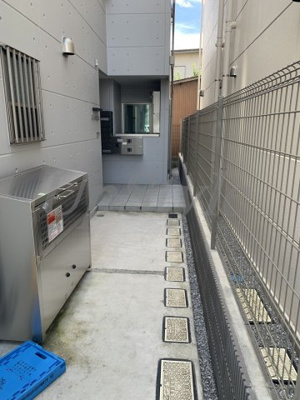 【エントランス】 | グランクオール西綾瀬２丁目