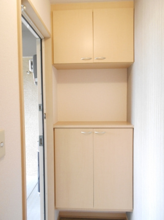 ウール クロッシェBの玄関