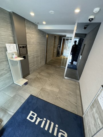 Brillia ist 文京茗荷谷のエントランス