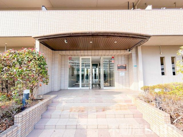 ディアコート喜連東のエントランス