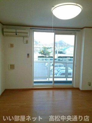 【居間・リビング】 | シャン・ミリューⅡＣ