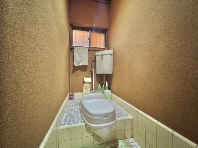 猿島郡五霞町大字元栗橋中古戸建のトイレ