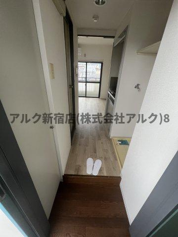 マイステージ笹塚の玄関