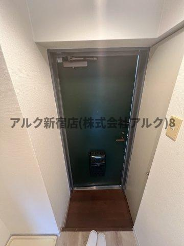 マイステージ笹塚の玄関