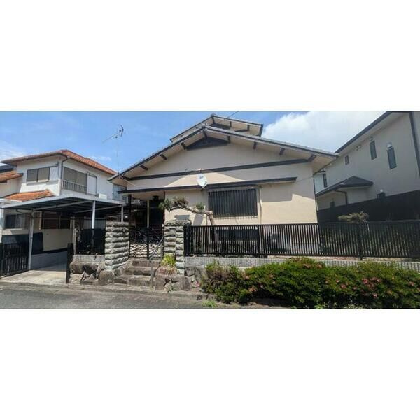 和泉市青葉台２丁目住宅の外観