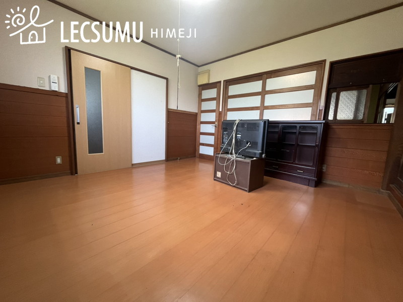 姫路市網干区垣内本町/中古戸建の居間・リビング