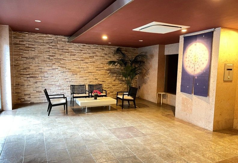 セレリーオ・ニッコーのロビー