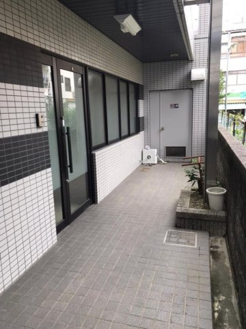 大津市大萱１丁目の店舗事務所の外観