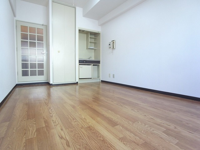 ライオンズマンション神戸花隈の居間・リビング