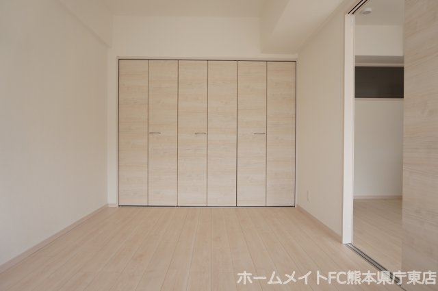 熊本市東区花立６丁目の賃貸マンションの洋室