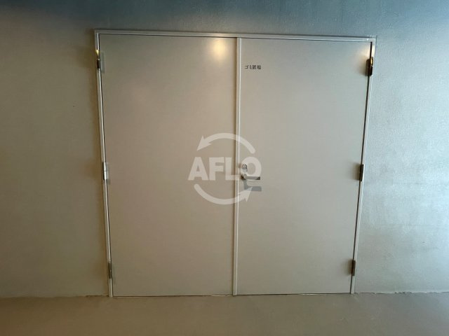 S-RESIDENCE堺筋本町Deuxのその他共用部分|S-RESIDENCE堺筋本町Deux　ゴミ置き場