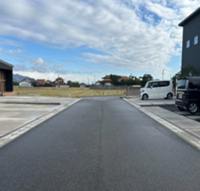 中古戸建　出雲市松寄下の前面道路含む現地写真