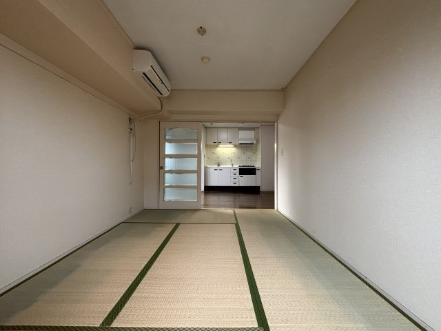 ライオンズマンション橋本町の和室