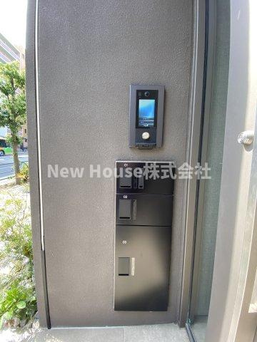 アローズ茗荷谷のエントランス
