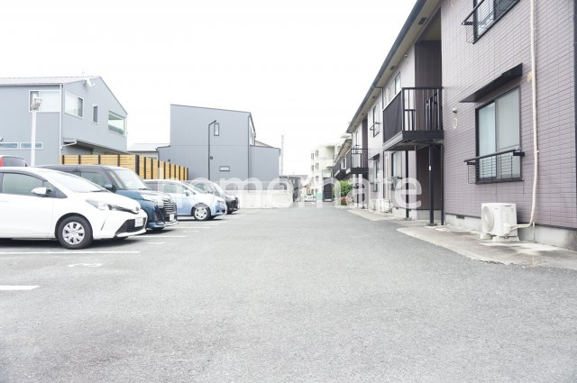 エステートピア園田Ⅱの駐車場
