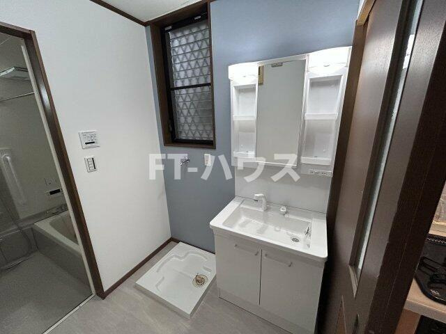 芝山５丁目戸建の洗面所