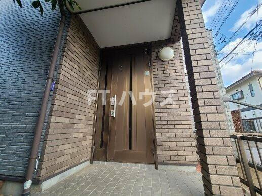 芝山５丁目戸建の玄関