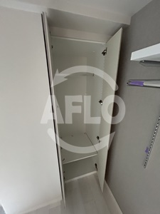 ルフォンプログレ堺筋本町タワーレジデンスの収納|ルフォンプログレ堺筋本町タワーレジデンス　クローゼット