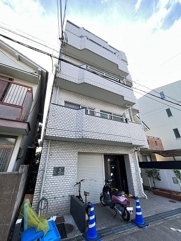 アムール曙の外観