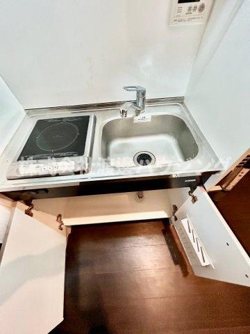 SURFISLANDMALIBUのキッチン|キッチン下収納