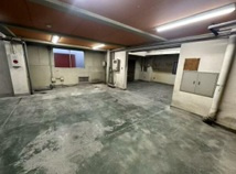 横浜市鶴見区汐入町１丁目の倉庫の内装