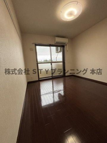 仲介手数料0円！シティライフ藤ヶ丘西の居間・リビング