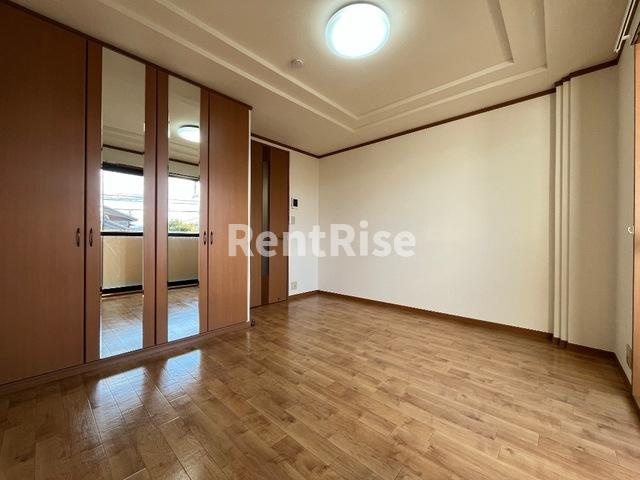 ブルージュの洋室|洋室