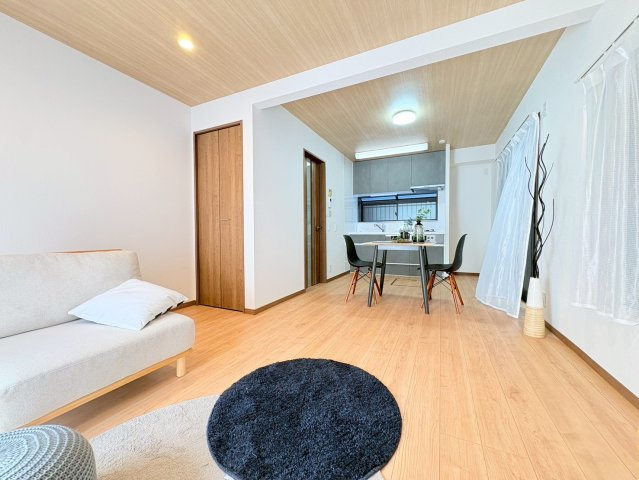 さいたま市浦和区木崎５丁目　中古住宅の居間・リビング