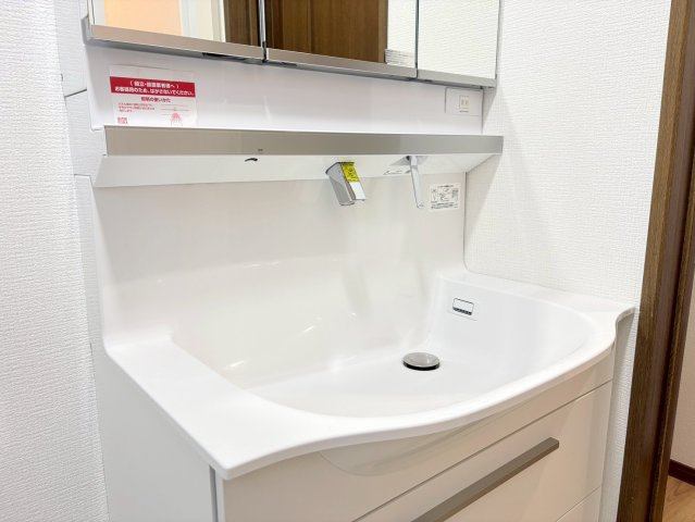 さいたま市浦和区木崎５丁目　中古住宅の独立洗面台