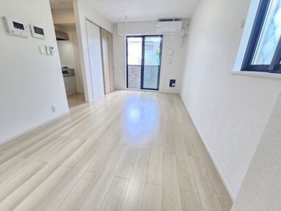 【洋室】 | フォンターナ西大路