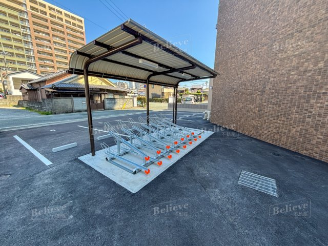 グランフォーレ久留米駅プレミアのその他共用部分|駐輪場に自転車も停められます♪