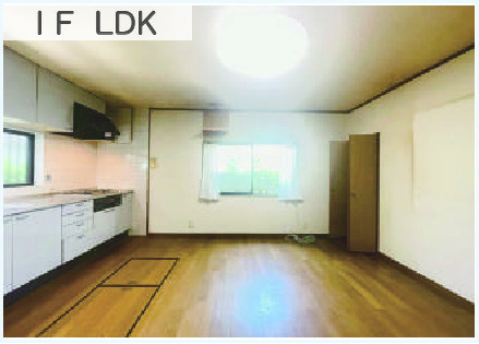 JR嵯峨嵐山駅徒歩8分／4LDK／駐車1台可のその他|明るい光が入るLDK。家族でゆったり過ごせる広さがあります。