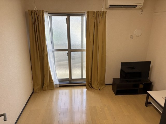 クレイノＮＡＫＡＭＵＲＡの居間・リビング