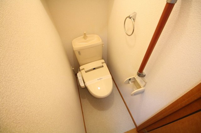 レオパレスサンライトのその他|あると嬉しい温水洗浄便座が標準装備です。