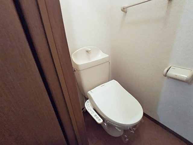 サンパティーク鎌田105のトイレ