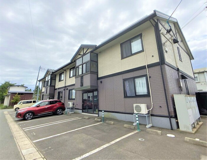 サンライフ広面102の外観