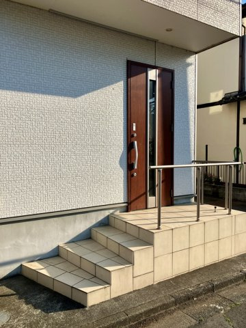 むさし野戸建のエントランス