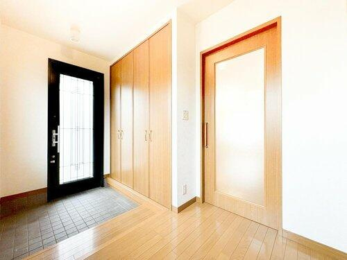 宇都宮市下岡本町　2ＳＬDＫ　中古住宅の玄関