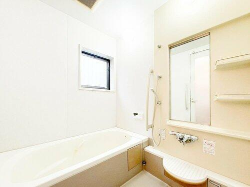 宇都宮市下岡本町　2ＳＬDＫ　中古住宅の浴室