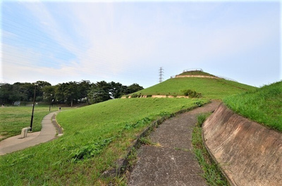 【周辺】 | 長井邸 | 公園「川和富士公園まで170m」