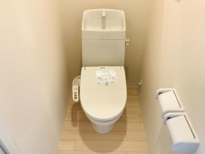 【トイレ】 | パラシオ明野 | シャワー付トイレ