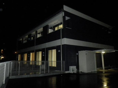 【外観】 | パラシオ明野 | 外観写真（夜）