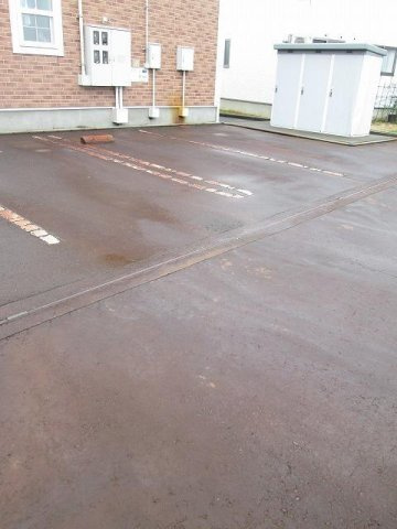 スペイサイドの駐車場