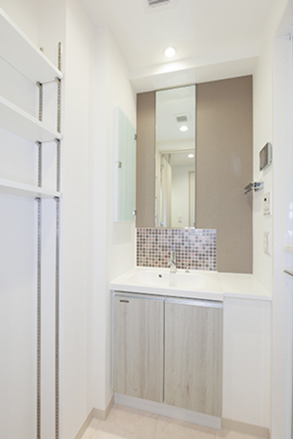 ＧＬＡＣＩＥＲ神保町（グラシアジンボウチョウ）の洗面所|※写真は同タイプ住戸です。