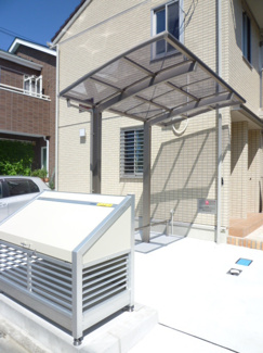 敷地内ゴミ集積場所／駐輪場