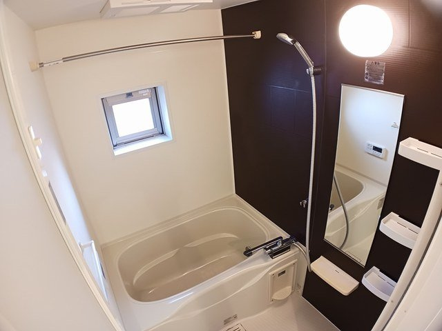 トーク鷹の羽Ⅲの浴室|お風呂で日々の疲れを落としましょう